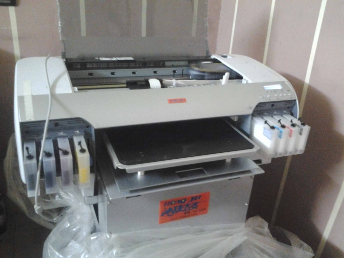 ماكينة الطباعة على التبشرتات