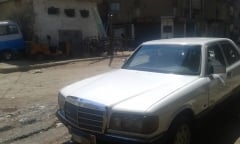 سيارة مرسيدس بنز 280SEL