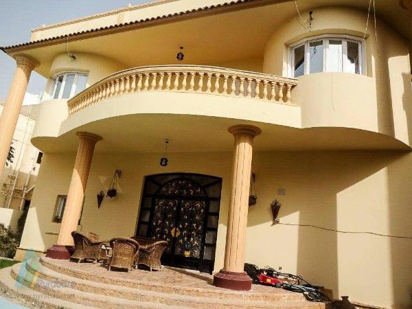 فيلا بالتجمع جنوب الأكاديميه - For sale Villa South Academy compound